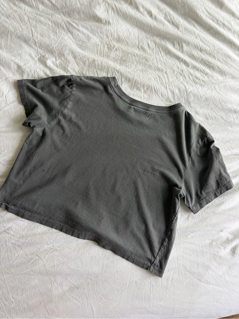 Glassons basic cropped tee - Picture 2 of 6